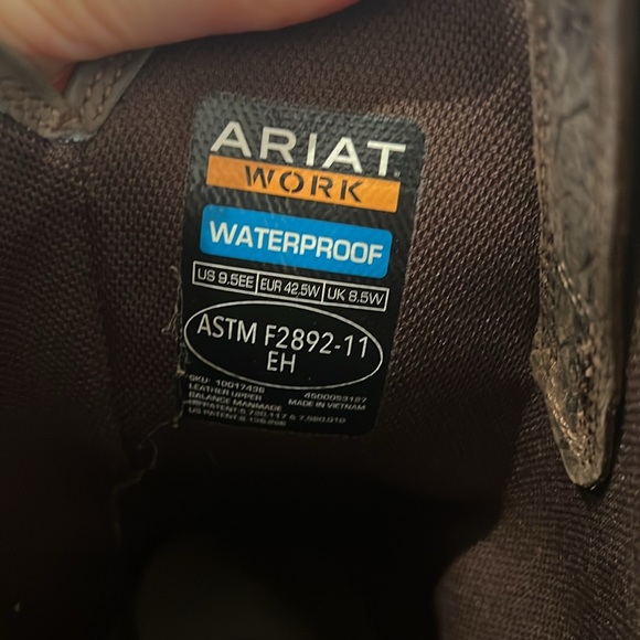 Ariat Work Boots - Men’s 9.5 EE - Leather Waterproof Square Toe - Picture 7 of 9